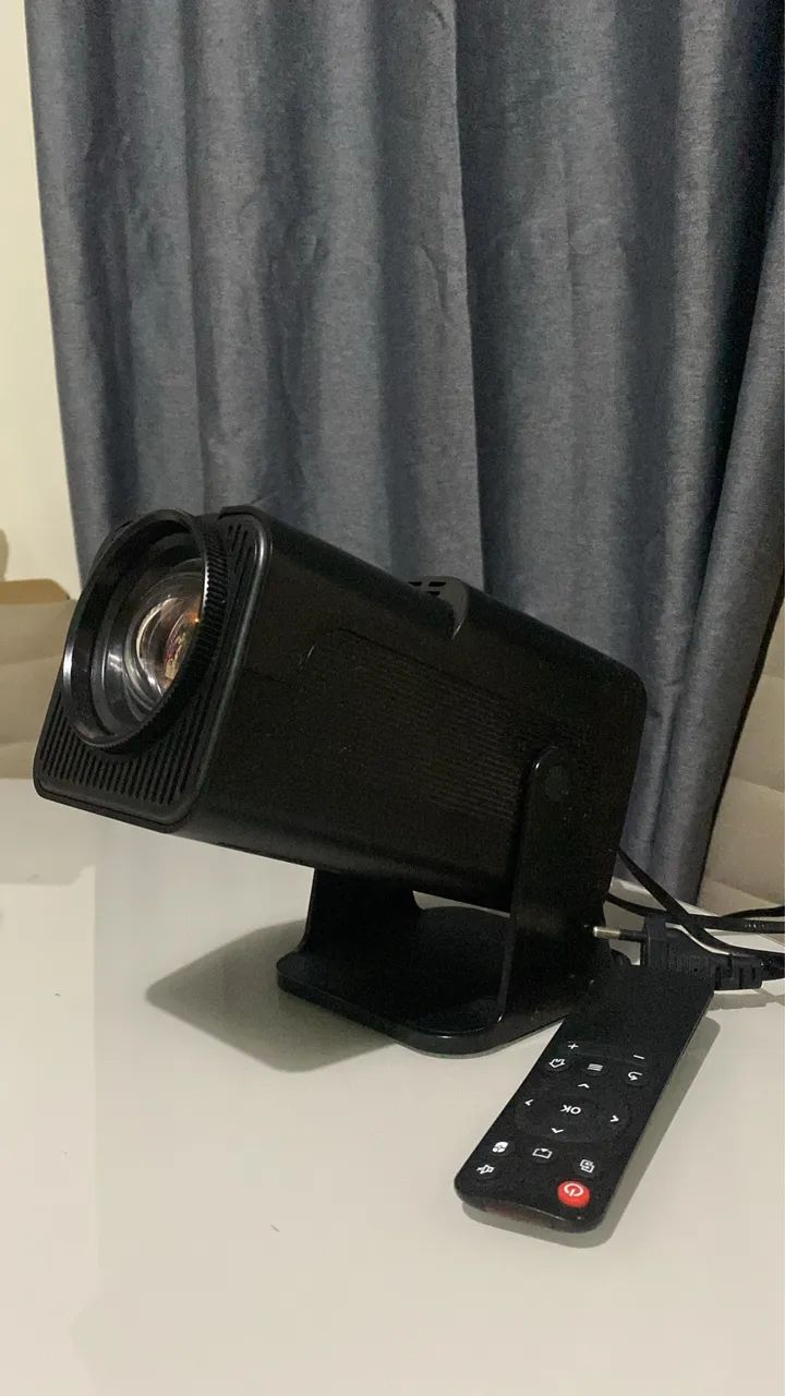 Projetor HY320 1080p Wi-Fi Bluetooth HDMI Android