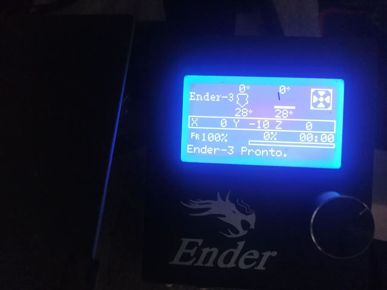 Vendo impressora 3d Impressora Ender 3 + 2 Rolos de Filamento<br>. Muito bem cuidada  - Foto 3