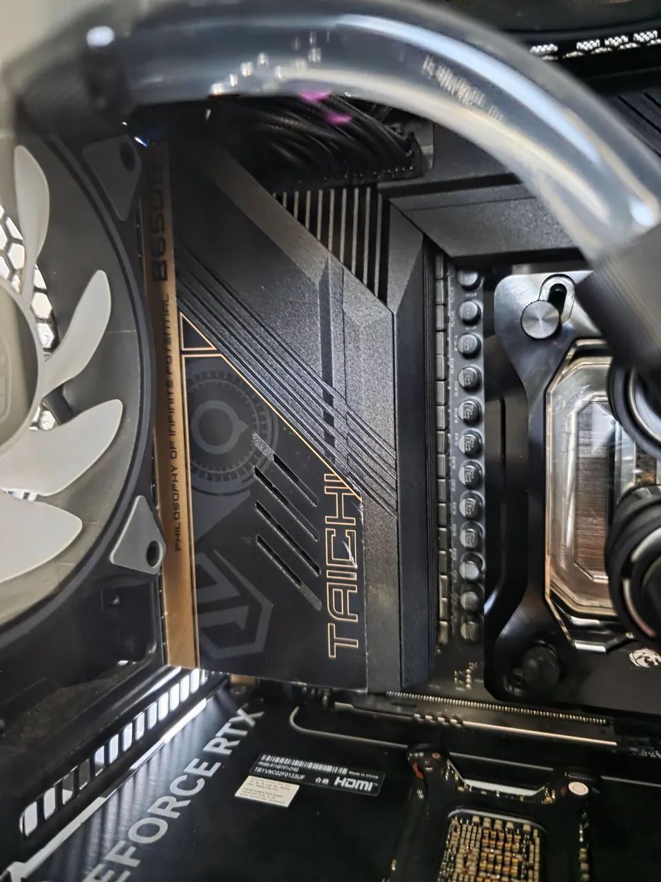 Placa Mãe AsRock B650E Taichi DDR5 AM5 E-ATX AMD ECLK - Foto 4