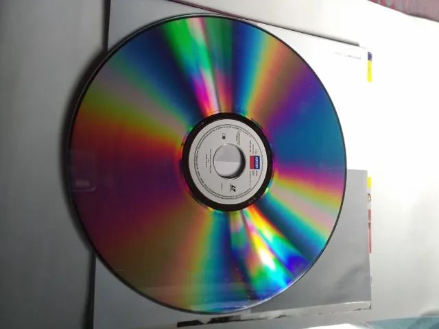 Laser Disc Pavarotti e Friends for war child - Foto 3