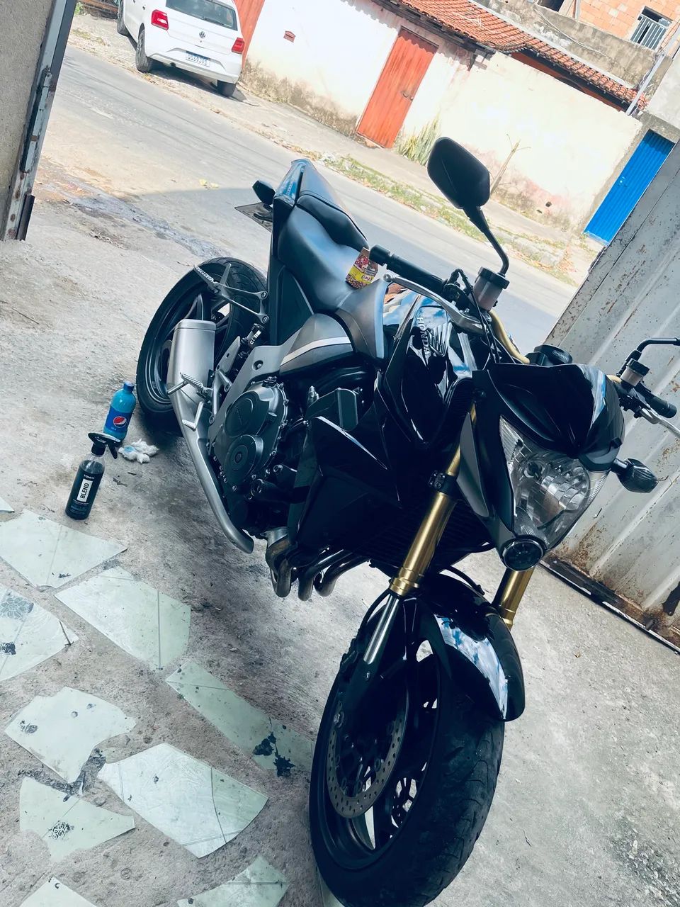  B 1000r