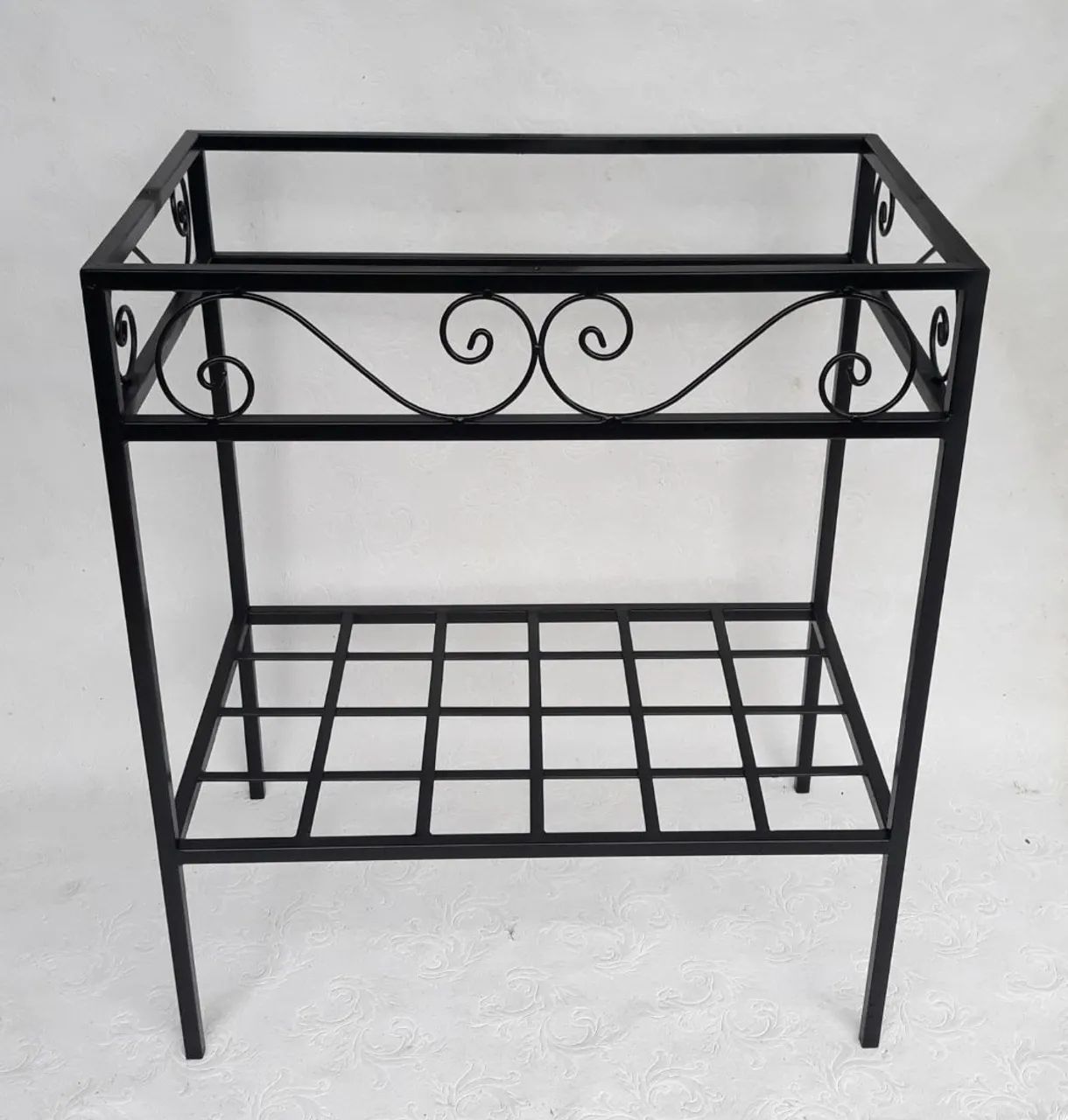 Mesa Lateral em Ferro com Tampo de Madeira65579524744066122