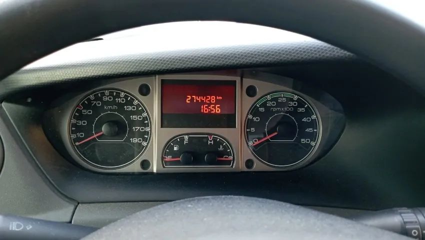 Iveco Daily 35s14 refrigerada 2013 - Foto 4