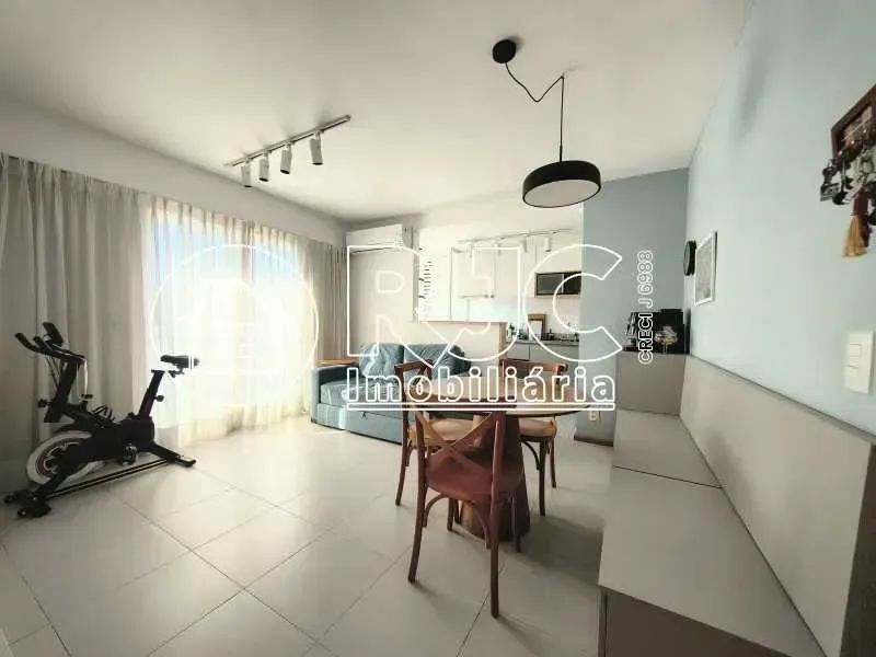 Apartamento Reformado e Mobiliado 63m² | 2 Quartos, Suíte, Varanda, Vaga e Lazer Completo  - Foto 3