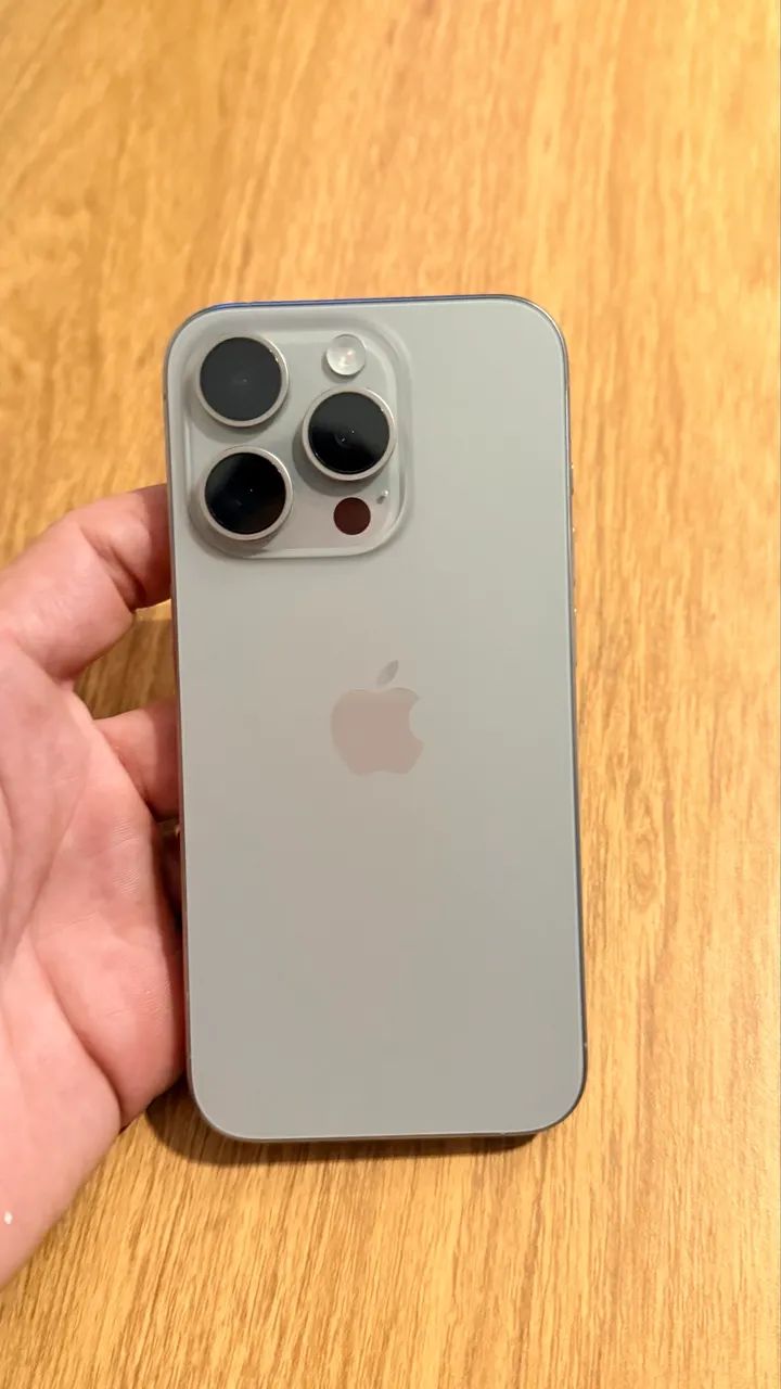 iPhone 15 pro 256g - Foto 2