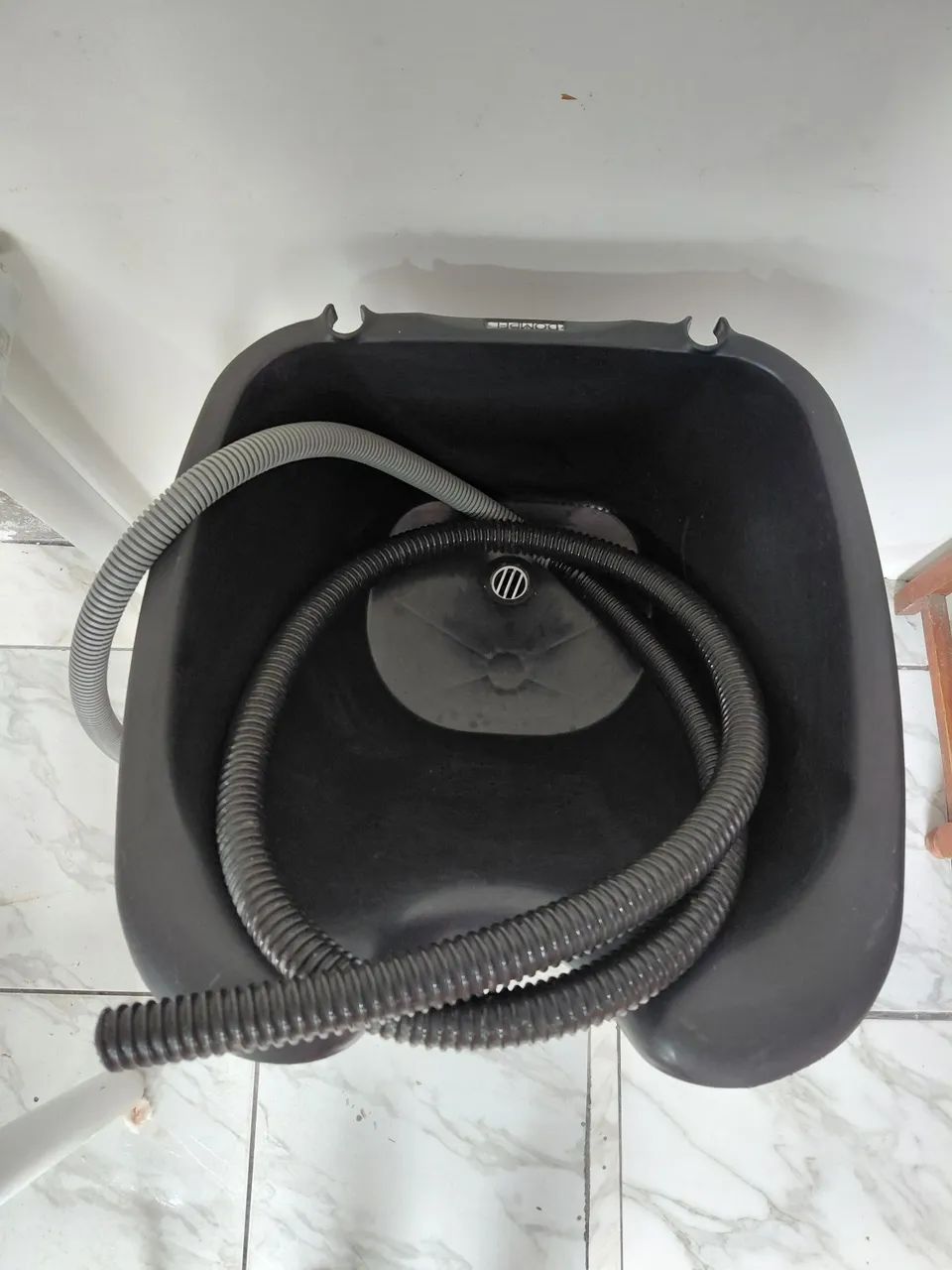 Lavatório portátil Dompel. Preto.  - Foto 2