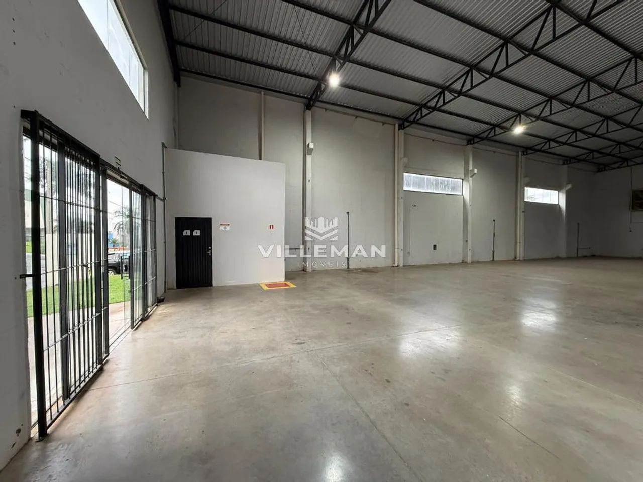 Barracão para alugar em Maringá, Parque Industrial, com 650 m² - Foto 3
