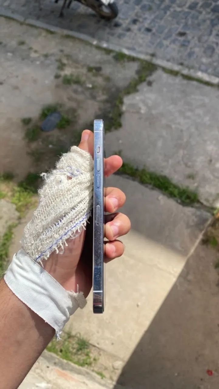 IPHONE 12 pro max branco perfeito estado (Face ID off) troco em iPhone 13 - Foto 4