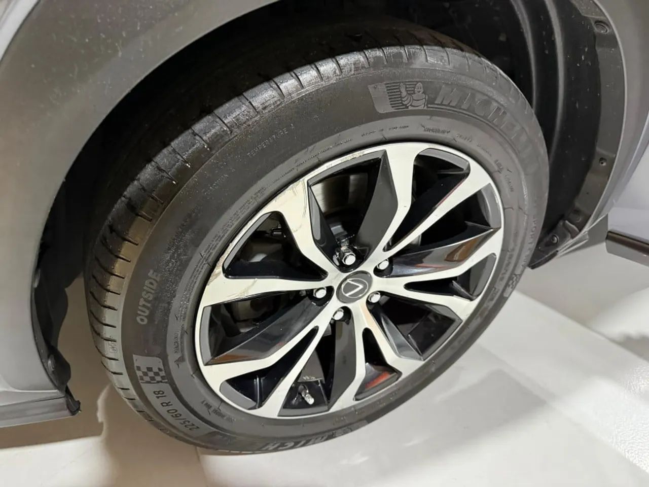 Lexus NX-200t F-sport 2.0 16V 238cv Aut., foto 9 de 20