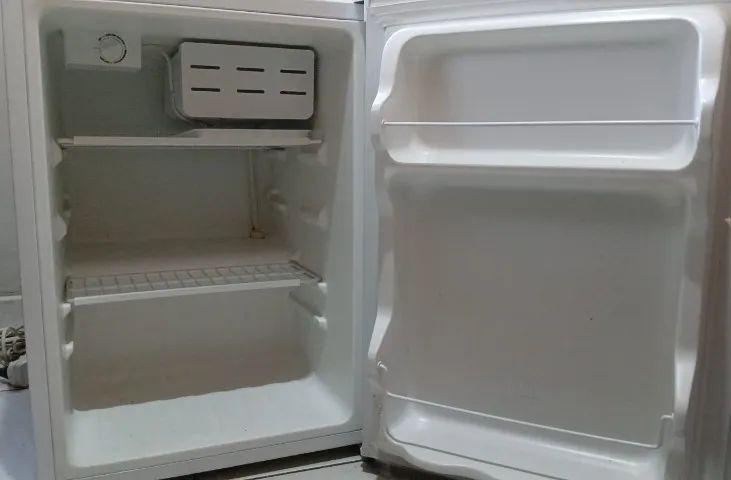 FRIGOBAR PHILCO 67L - Foto 2