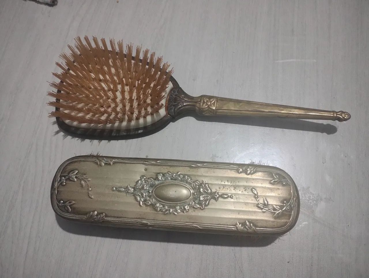 Kit Escovas vintage cabelo e sapato - Foto 2
