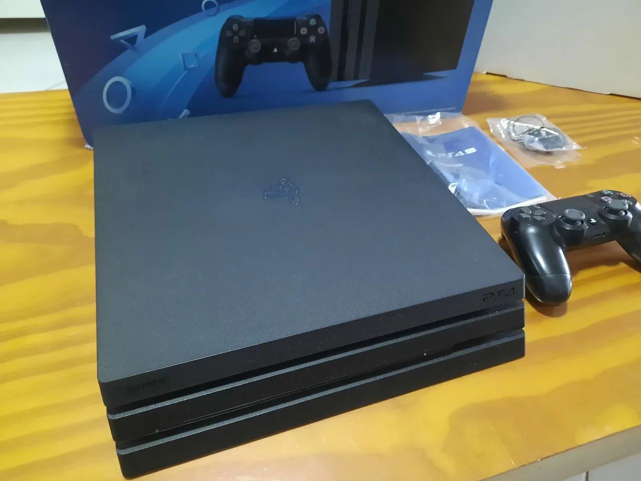 PS4 Pro 1TB - Aceito cartão  - Foto 2
