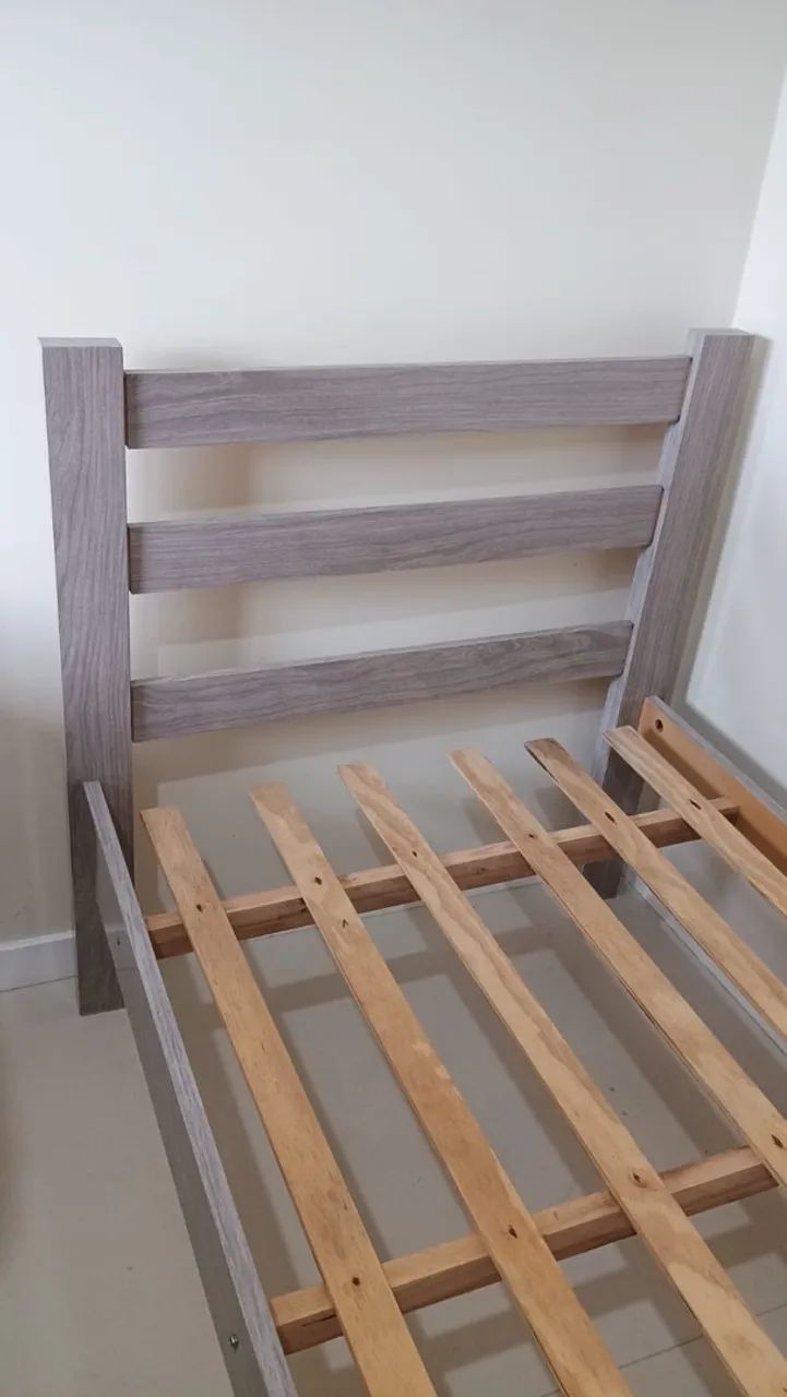 DOAÇÃO - cama de solteiro - Foto 4