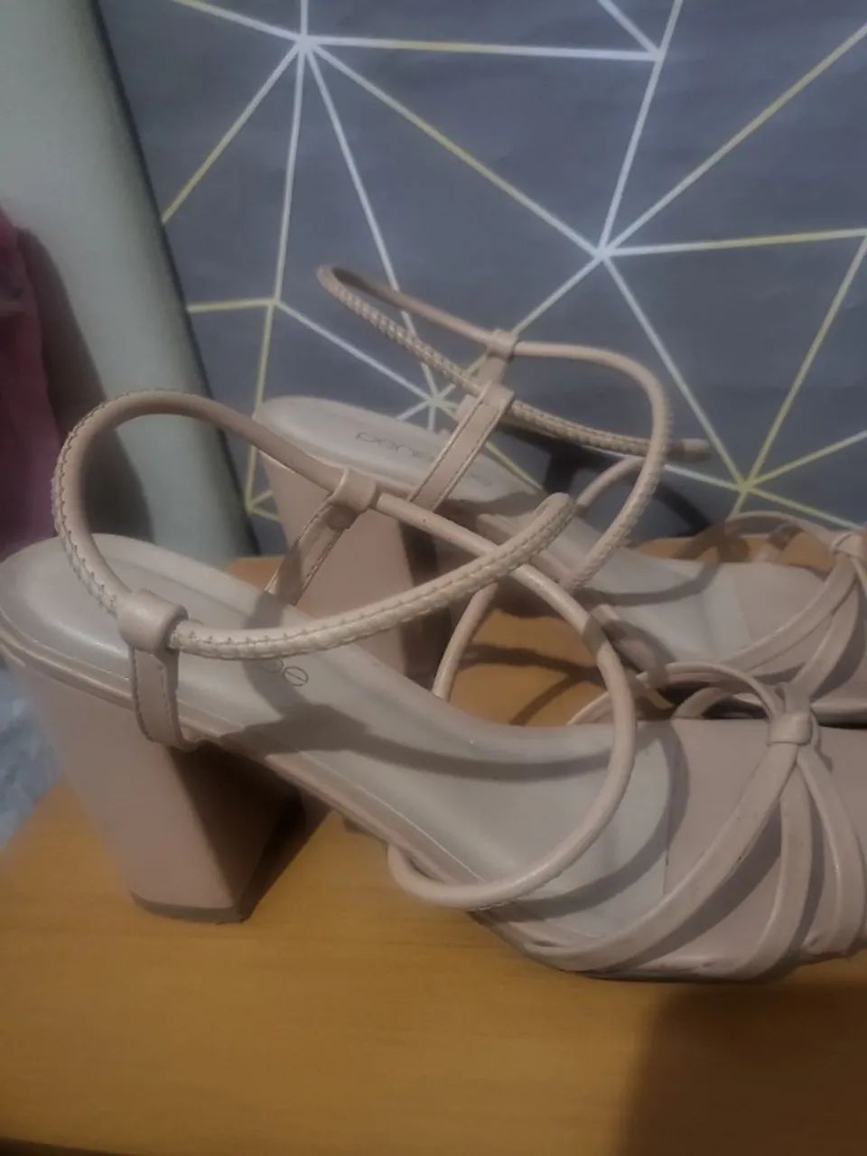 Sapato pouco usado