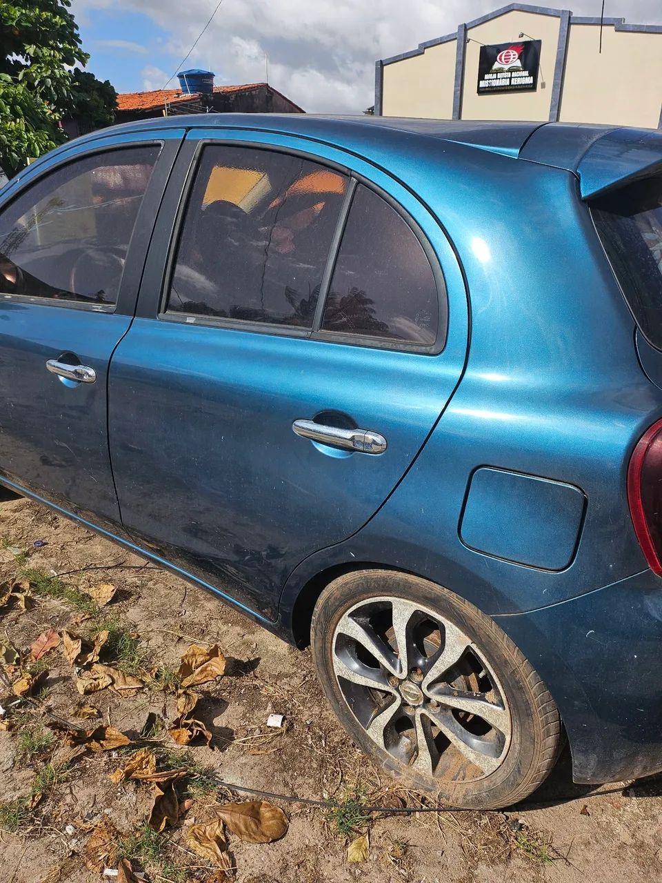 Nissan March SL 1.6 16V Flex Fuel 5P 2016