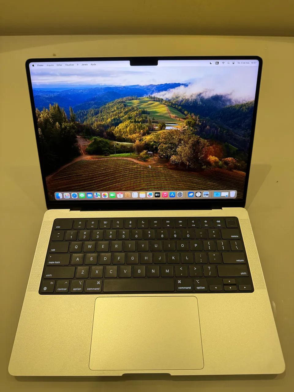 MacBook Pro (14-inch, November 2023, M3) - Notebooks - Camboinhas