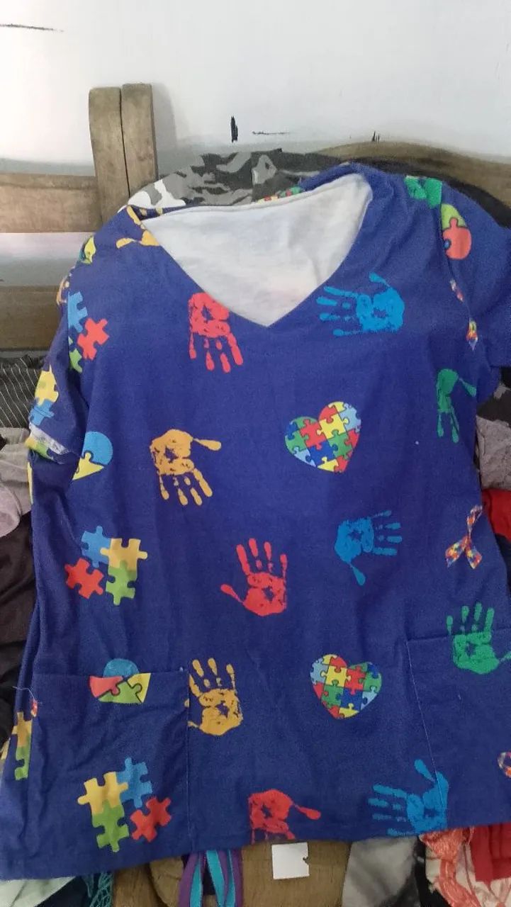 Roupas a 10 reais acima de 10 peças sai a 5