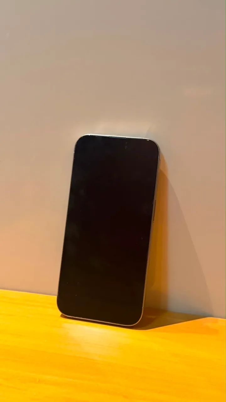 iPhone 15 pro - Foto 2