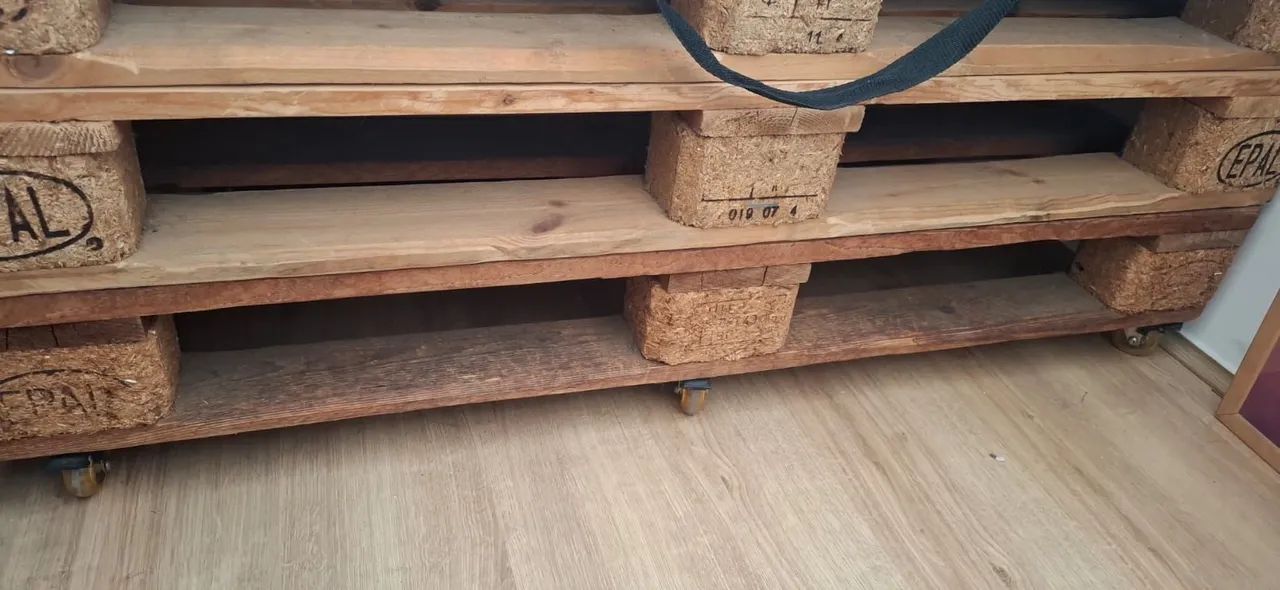 Pallets madeira maciça - Foto 3