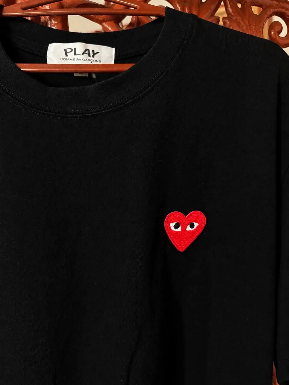 CAMISA COMME DES GARÇONS PLAY CORAÇÃO VERMELHO - Foto 4