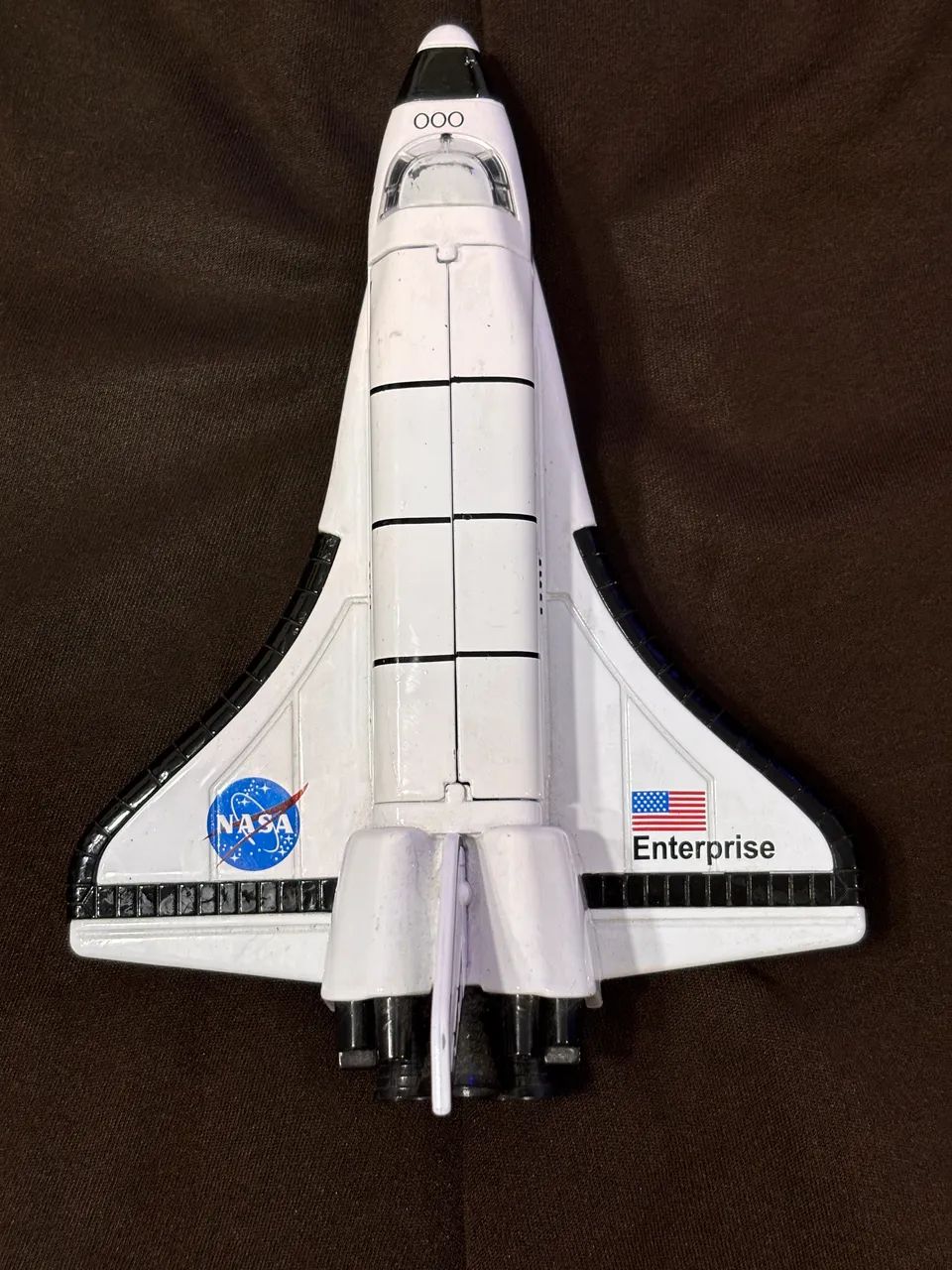 Miniatura nave Enterprise comprada na Epcot - Foto 5