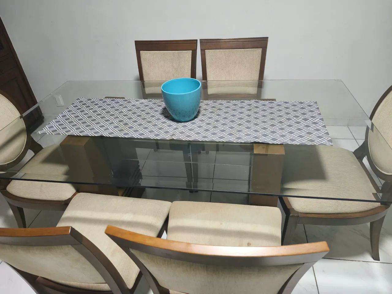 Mesa madeira 6 lugares - Foto 4