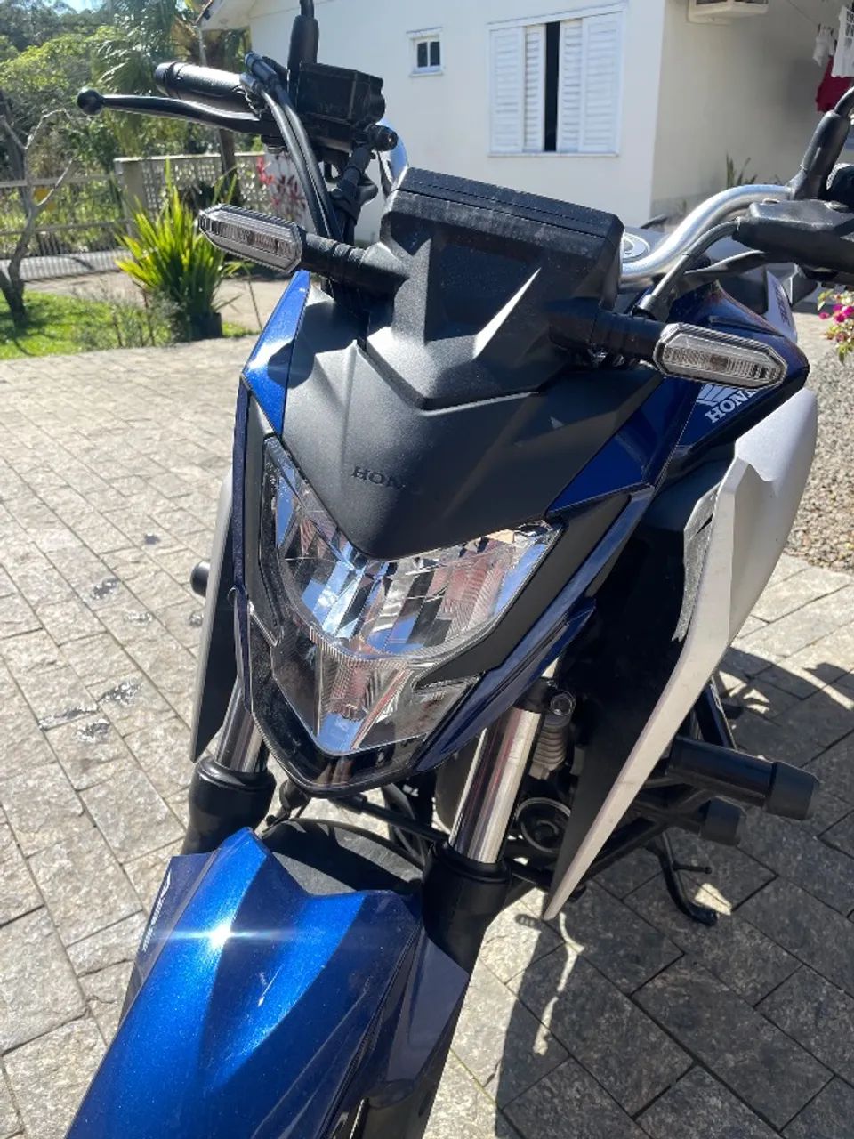 CB300f Twister impecável 2026 - Foto 3