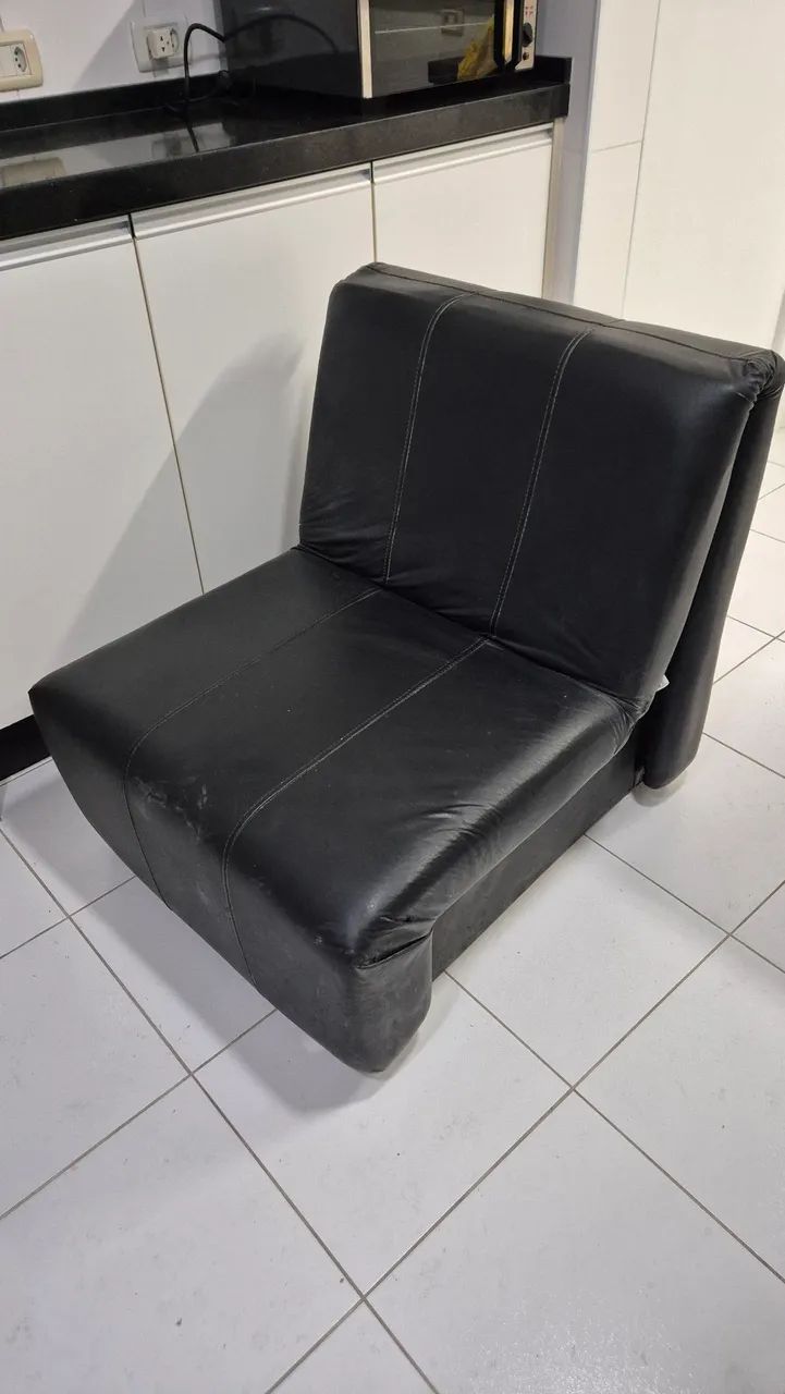 Vendo Poltrona-Cama TokStok Usada