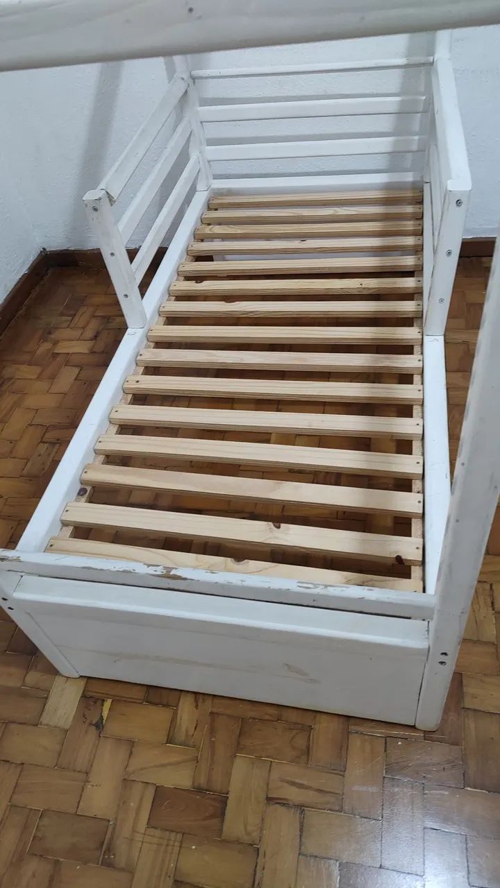Mini Cama de casinha com colchão 