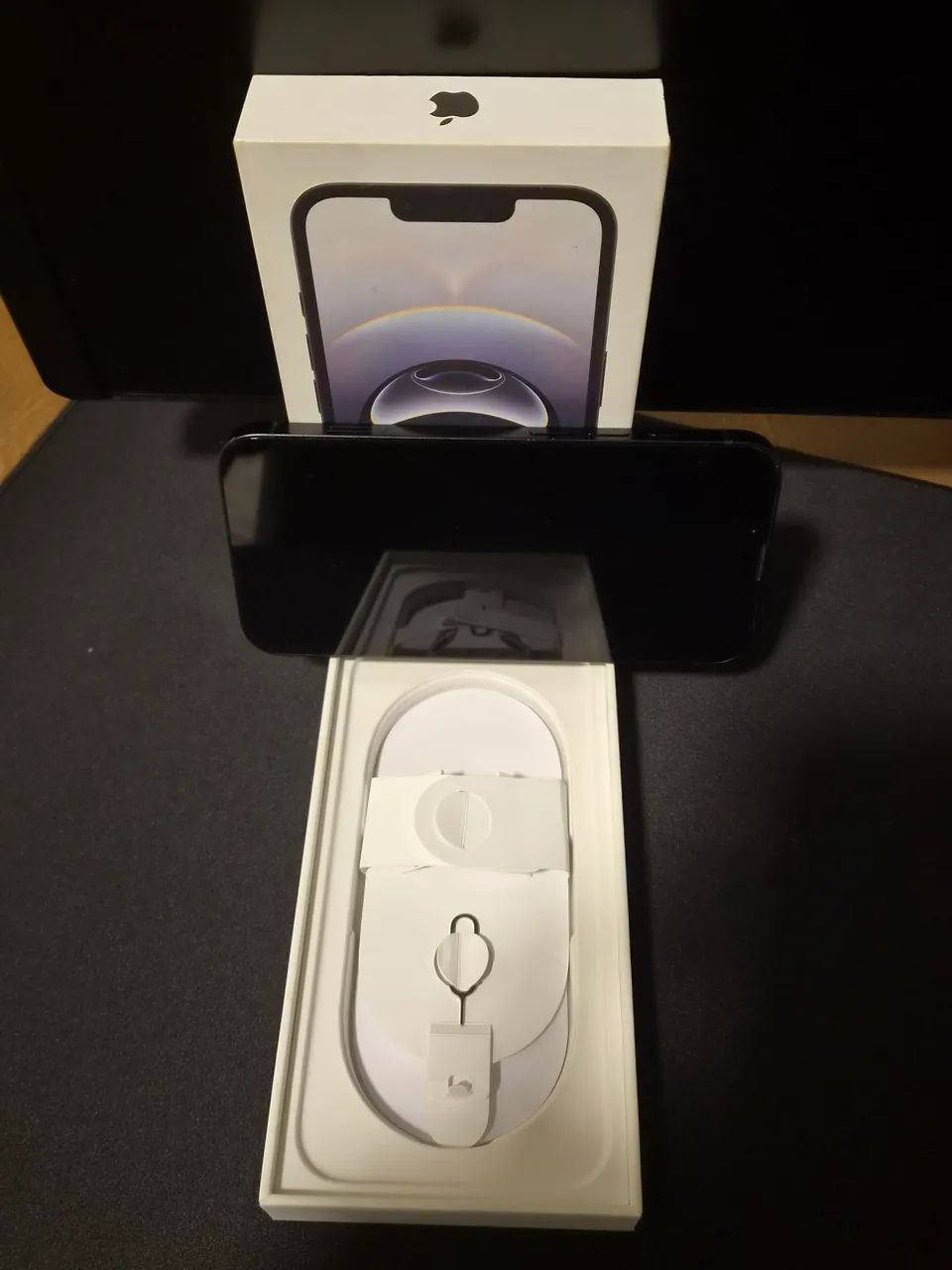 Iphone 16e 128gb  - Foto 3