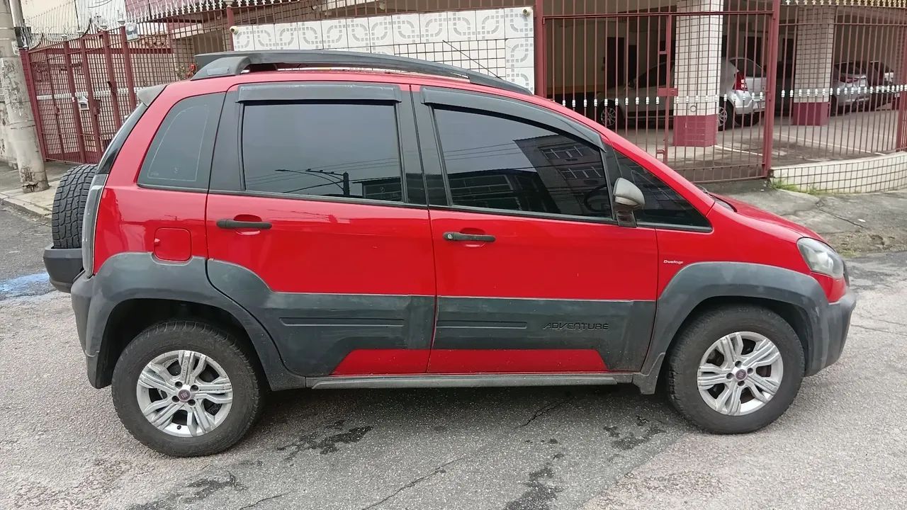 Fiat Idea Adv./ Adv.lock.dualogic 1.8 Flex 5P 2013 - Foto 4