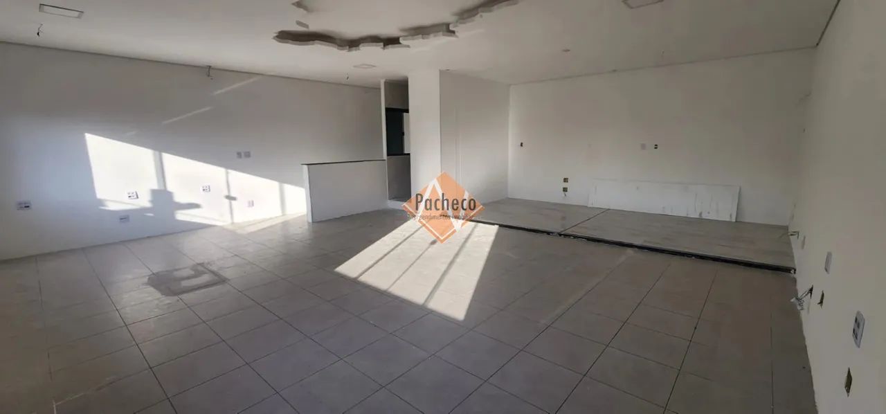 Sala Comercial na Penha, banheiro, 62m², R$1.500,00 - Foto 5