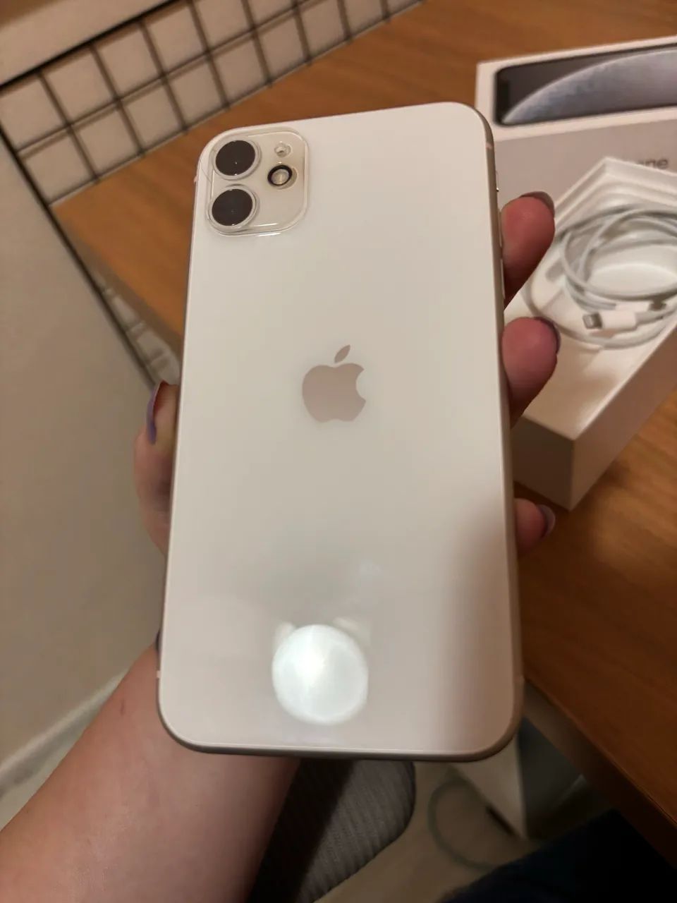 Iphone XR 64GB branco - com caixa e cabo original - Celulares e