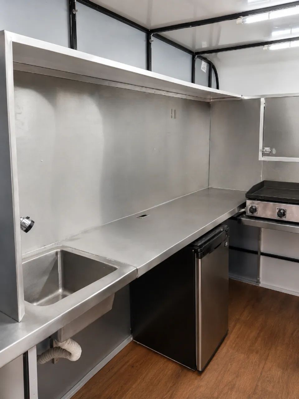 Trailer Gastronômico Completo 3,5 × 2,5m ? Pronto para trabalhar - Foto 2