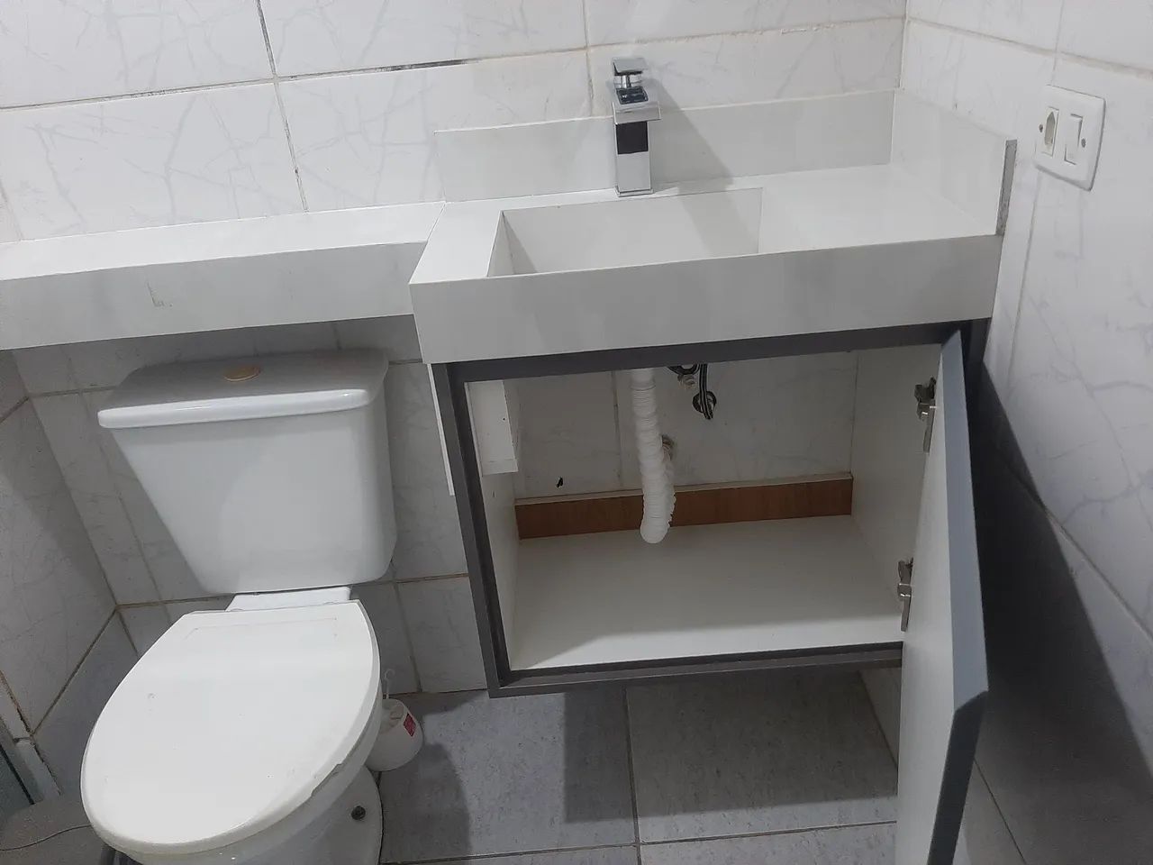 Coberturas, móveis, portas, assoalho, forros - Foto 5
