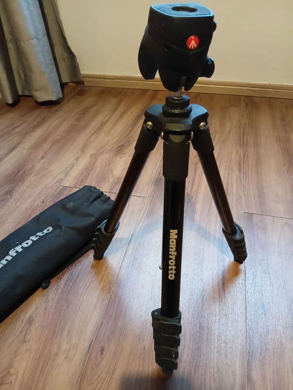 Tripé manfrotto excelente estado - Foto 5