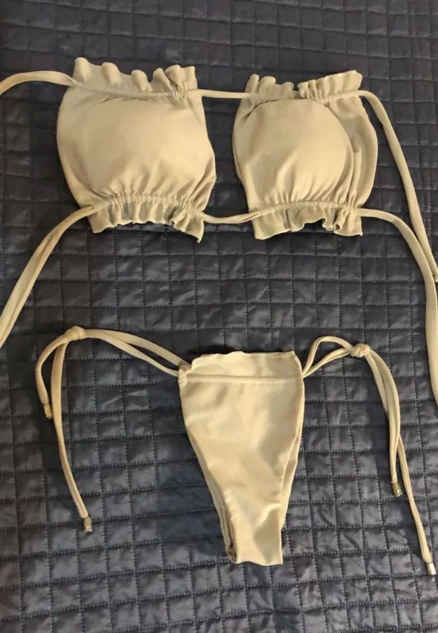 Roupas usadas em excelente estado 