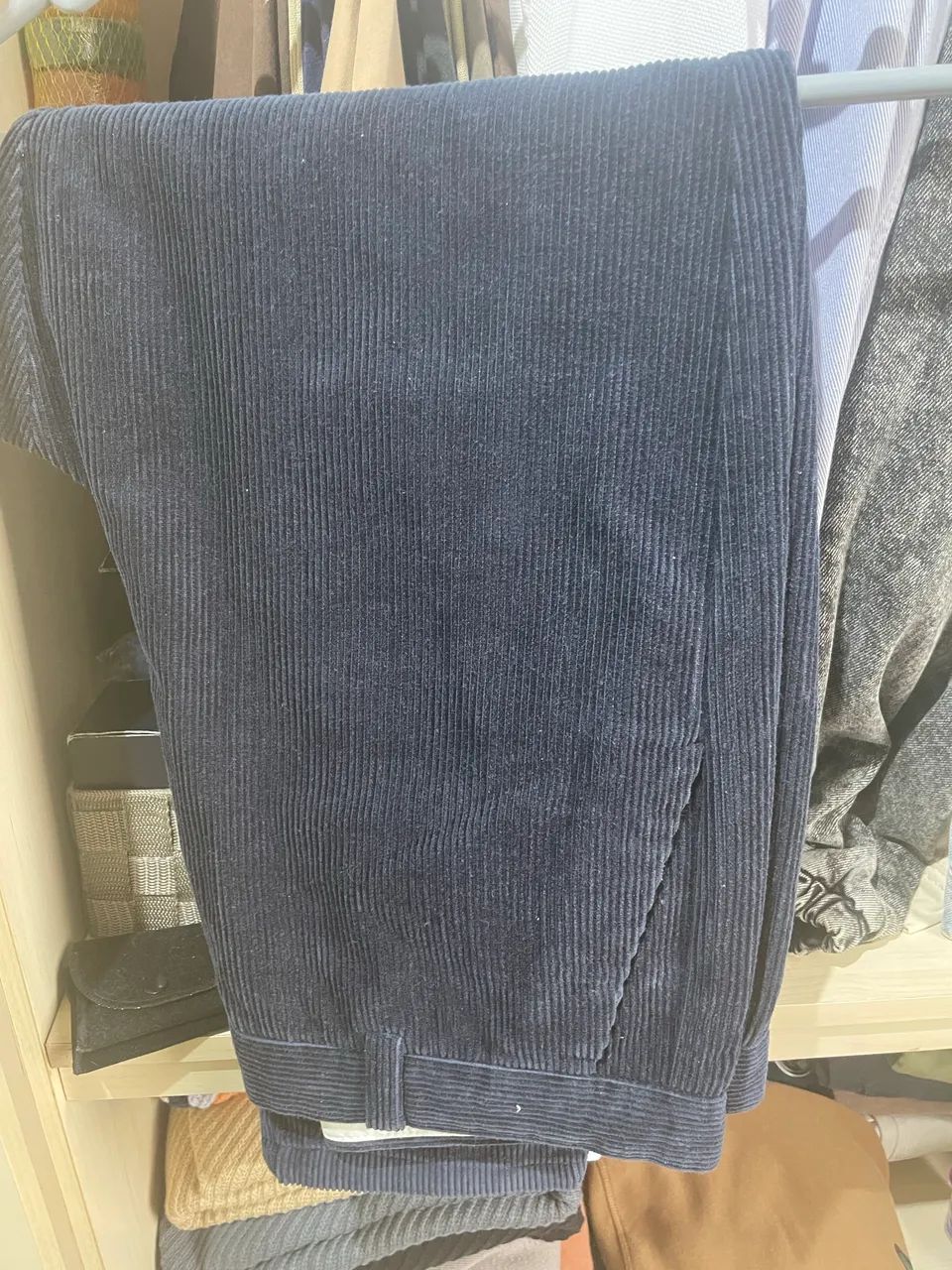 Calça Zara em Cotelê Azul Marinho - Foto 3