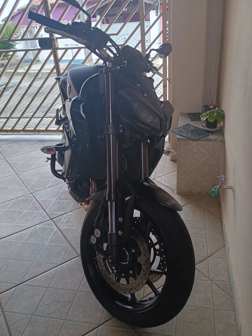 MT09 - Foto 2