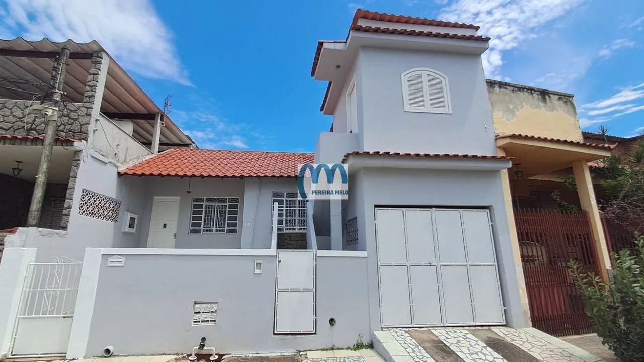 CASA AMPLA COM 3 QUARTOS, QUINTAL E ANEXO INDEPENDENTE!