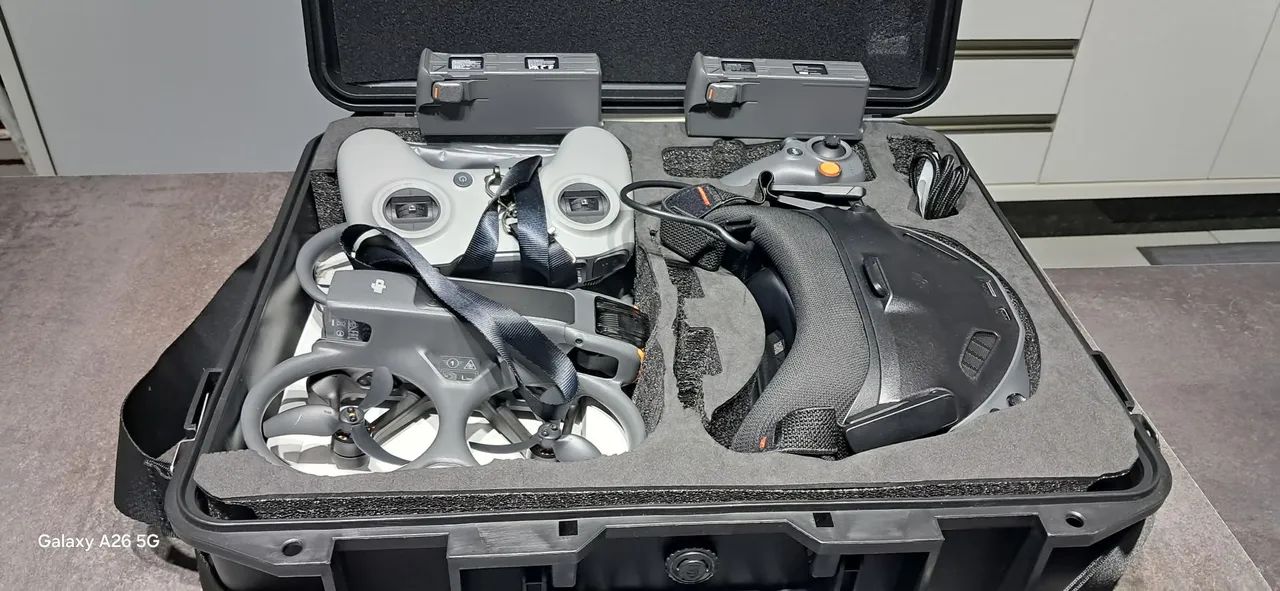 DJI Avata 2, GogglesN3,  Motion Controller, Hub, 2 Baterias, FPV RC 3, Maleta Stank rígida - Foto 5
