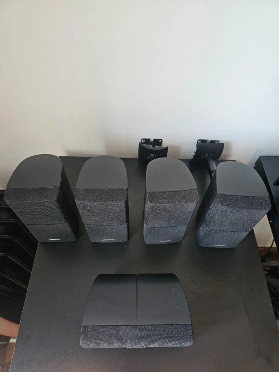 05 Caixas De Som Bose Acoustimass Double Cube e 2 Suportes Bose - Foto 2