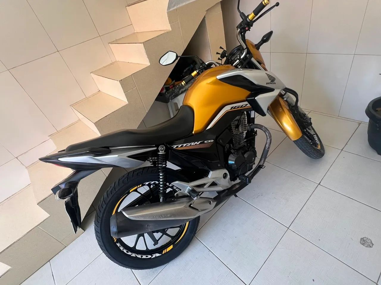 160 titan 2022 - Foto 2