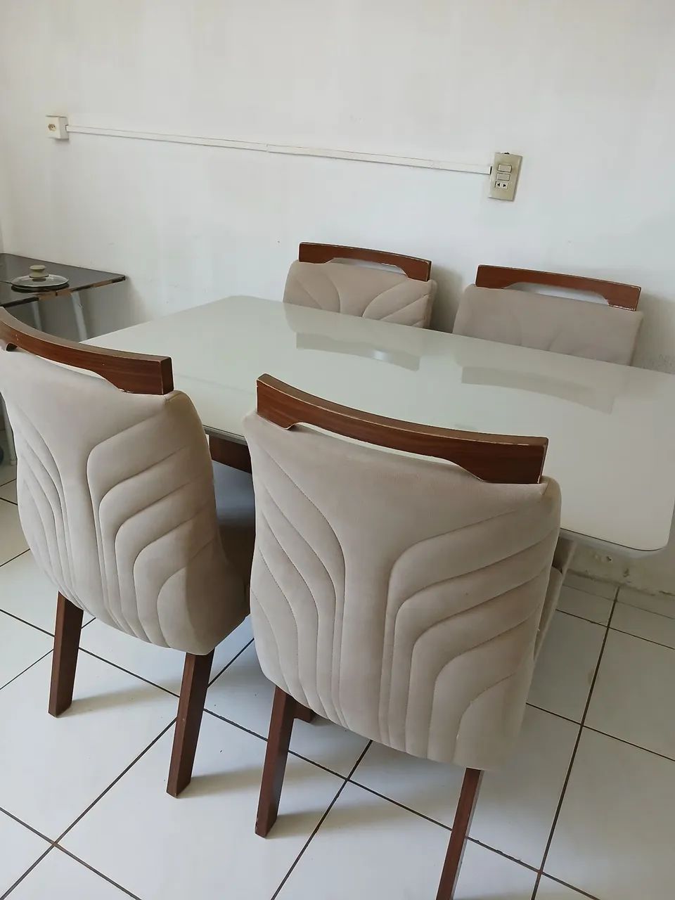 Mesa de 4 cadeiras  - Foto 2