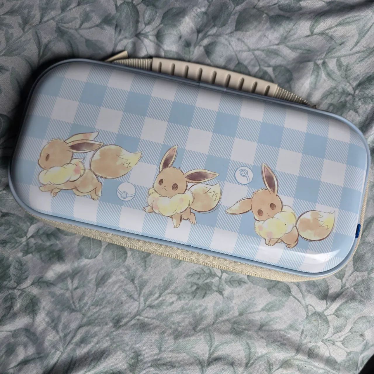 Case oficial Evee para Nintendo Switch 2