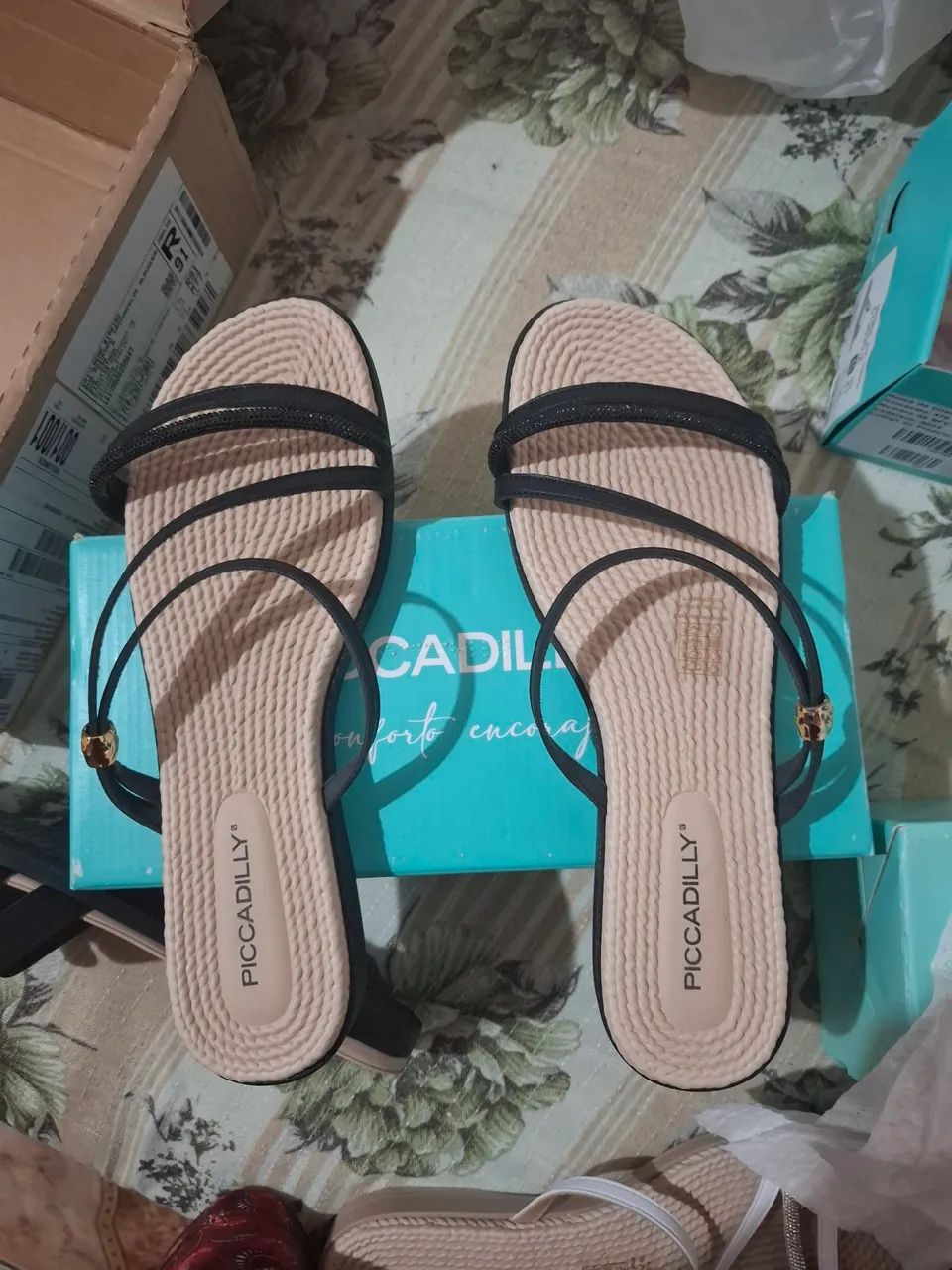 SANDÁLIA PICCADILLY NOVA