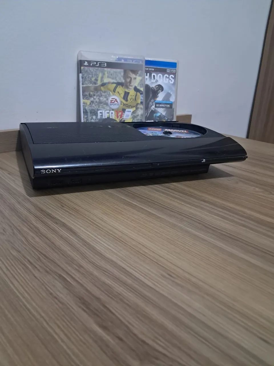Ps3 versão desbloqueio com 3 jogos e controle - Foto 3