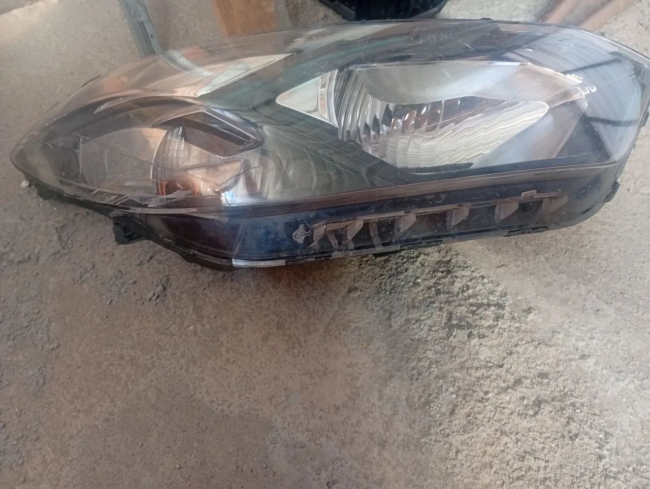 2 faróis direito e esquerdo do Ônix carro - Foto 4