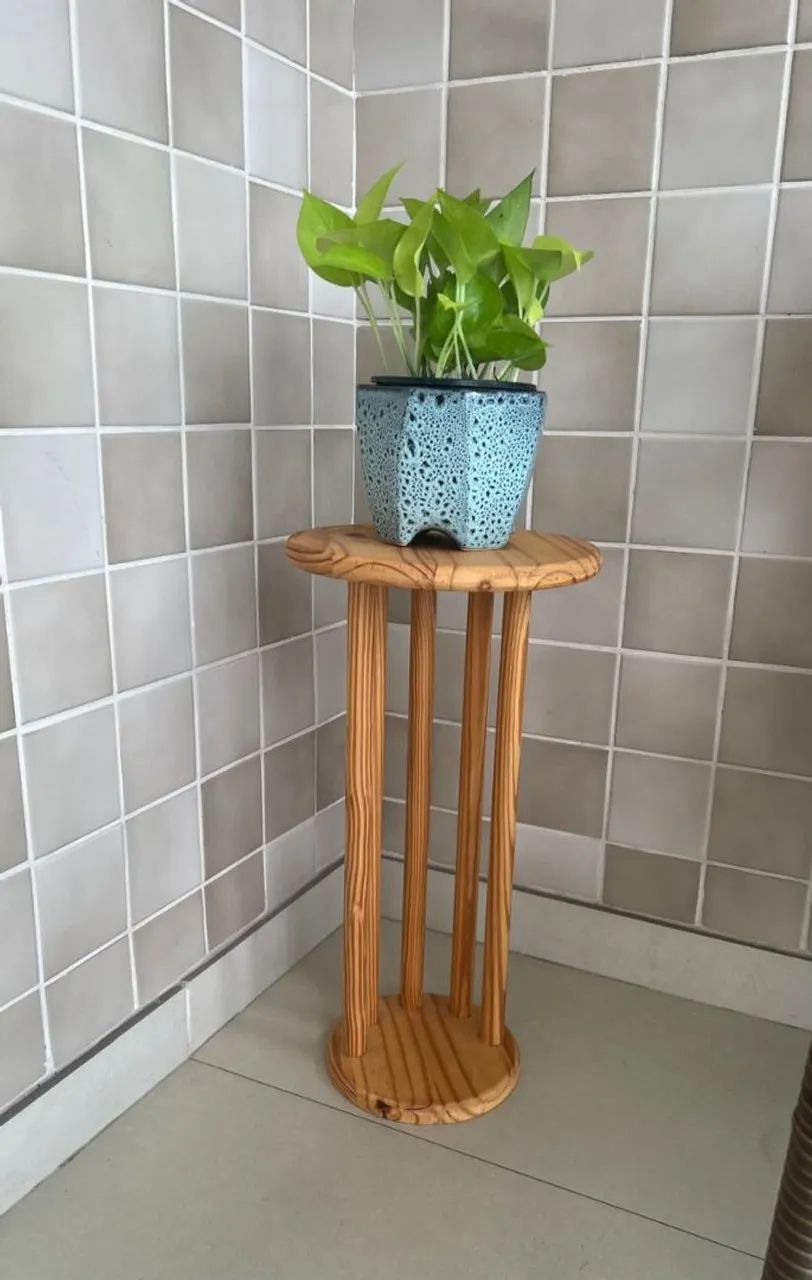 Mesa lateral em Pinnus