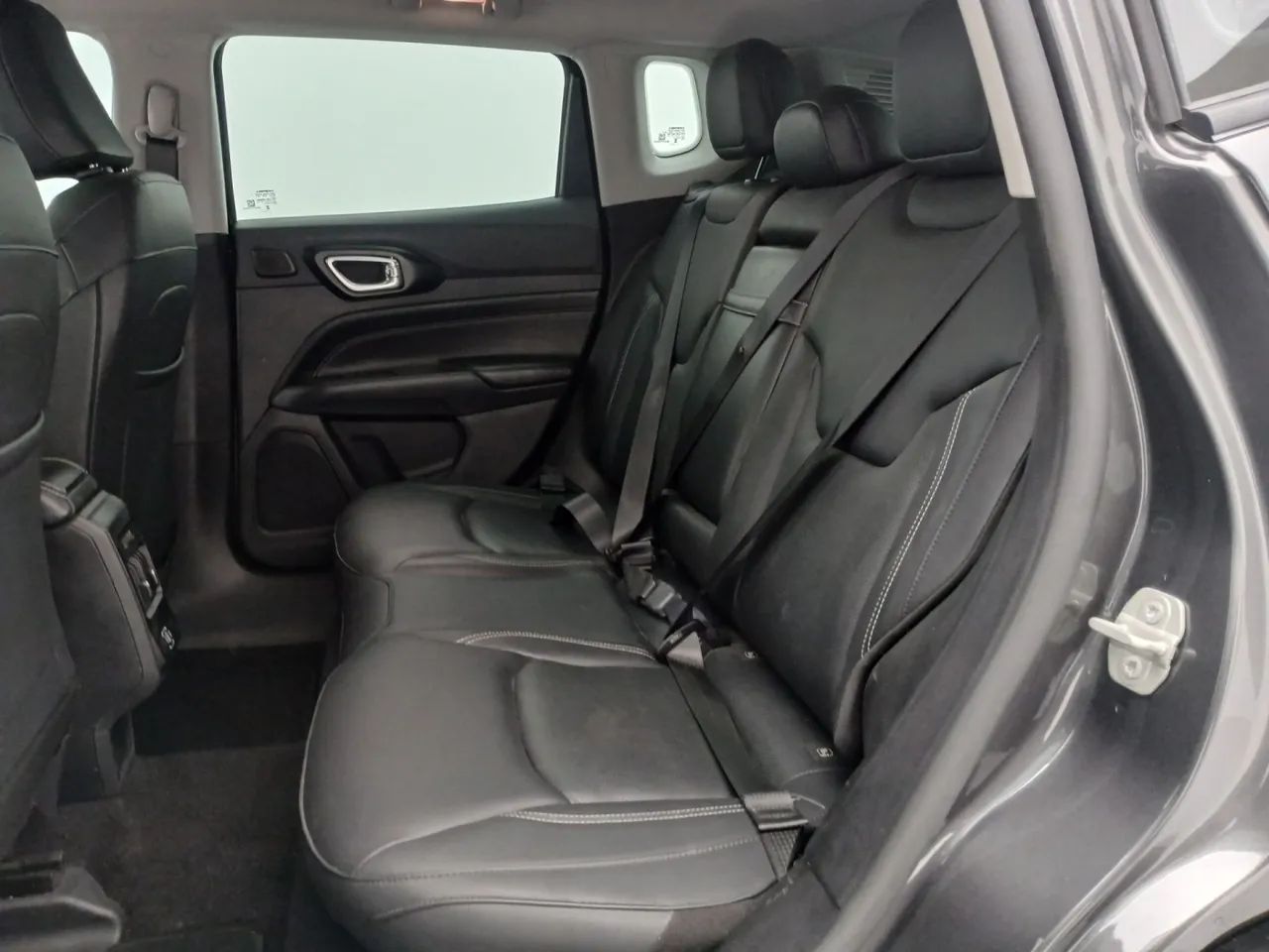 Jeep Compass LONG. T270 1.3 TB 4x2 Flex Aut., foto 17 de 18